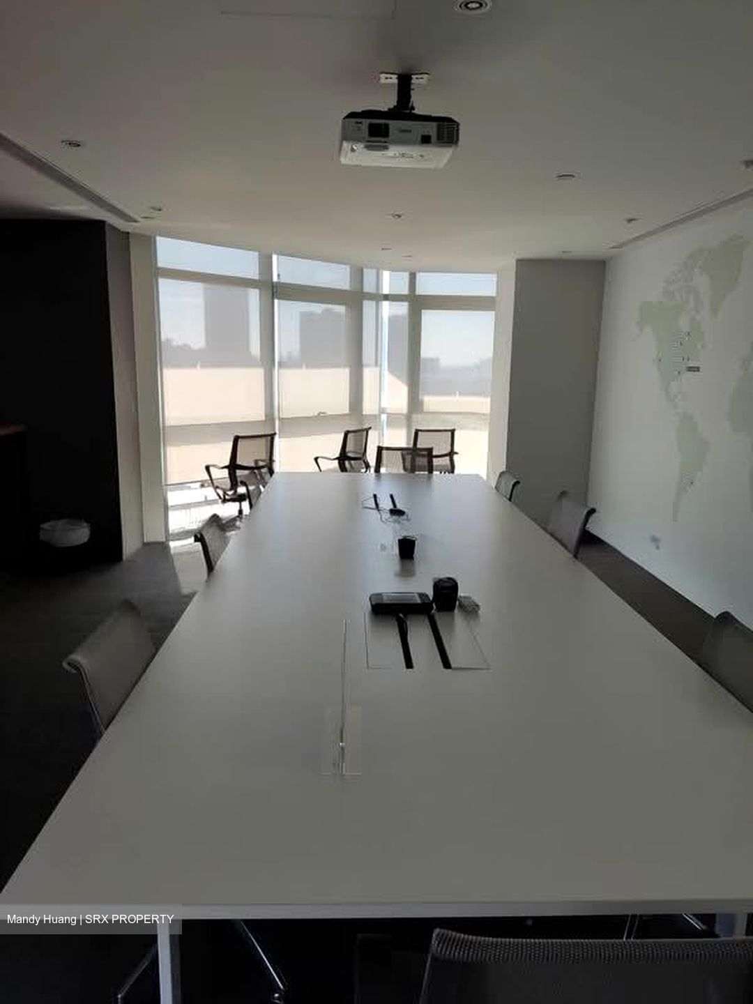 Fragrance Empire Building (D5), Office #596252761